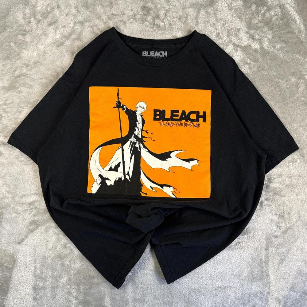 Bleach Thousand Year Blood War Black Anime Graphic T-shirt Size Large